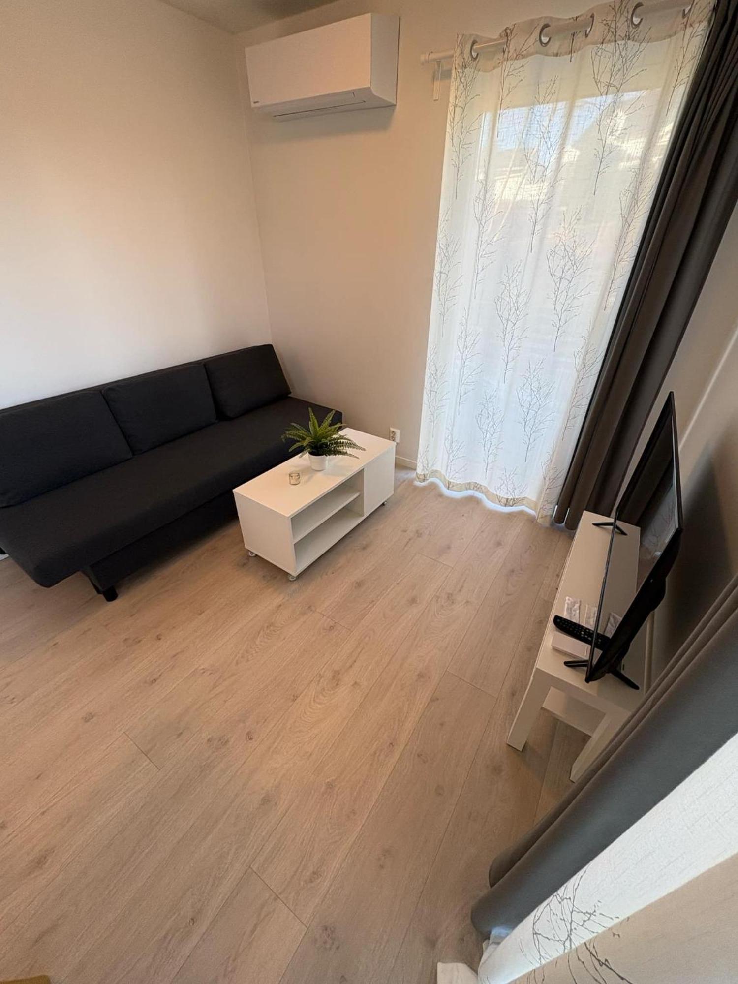 Апартаменты Lisas Apartment, Private New 2 With Big Windows, Share With Nobody *